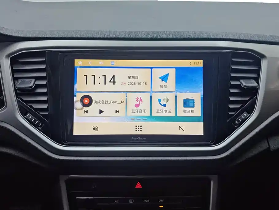 Volkswagen T-Roc — миниатюра 13