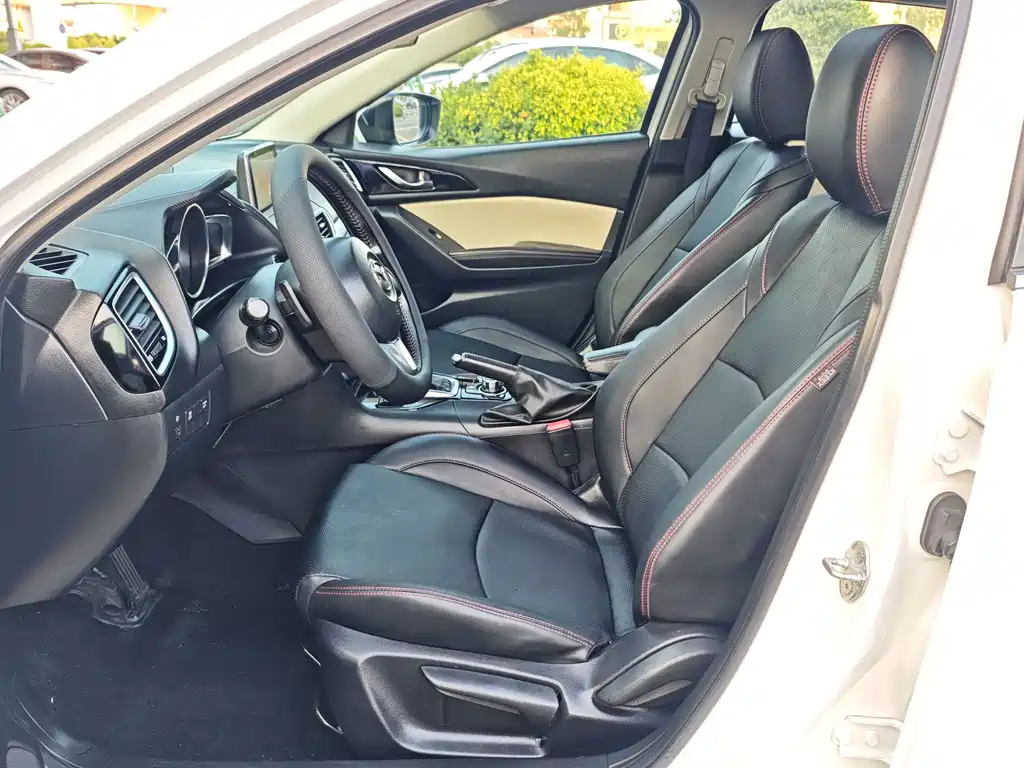Mazda 3 Axela — миниатюра 13