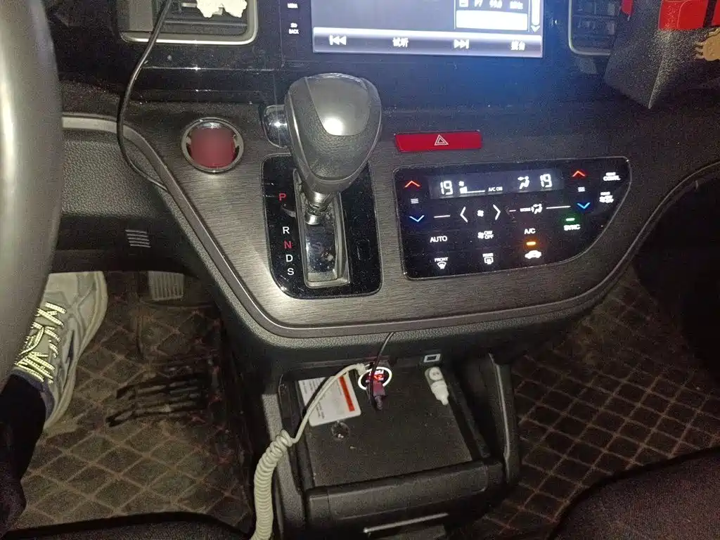Honda Elysion 2016 2.4L Comfort