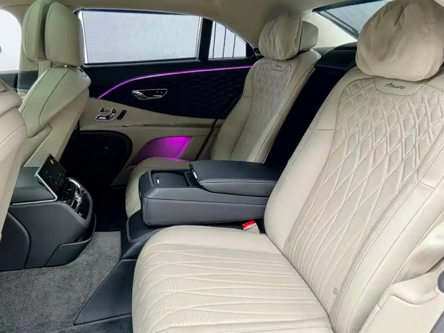Bentley Flying Spur — миниатюра 15
