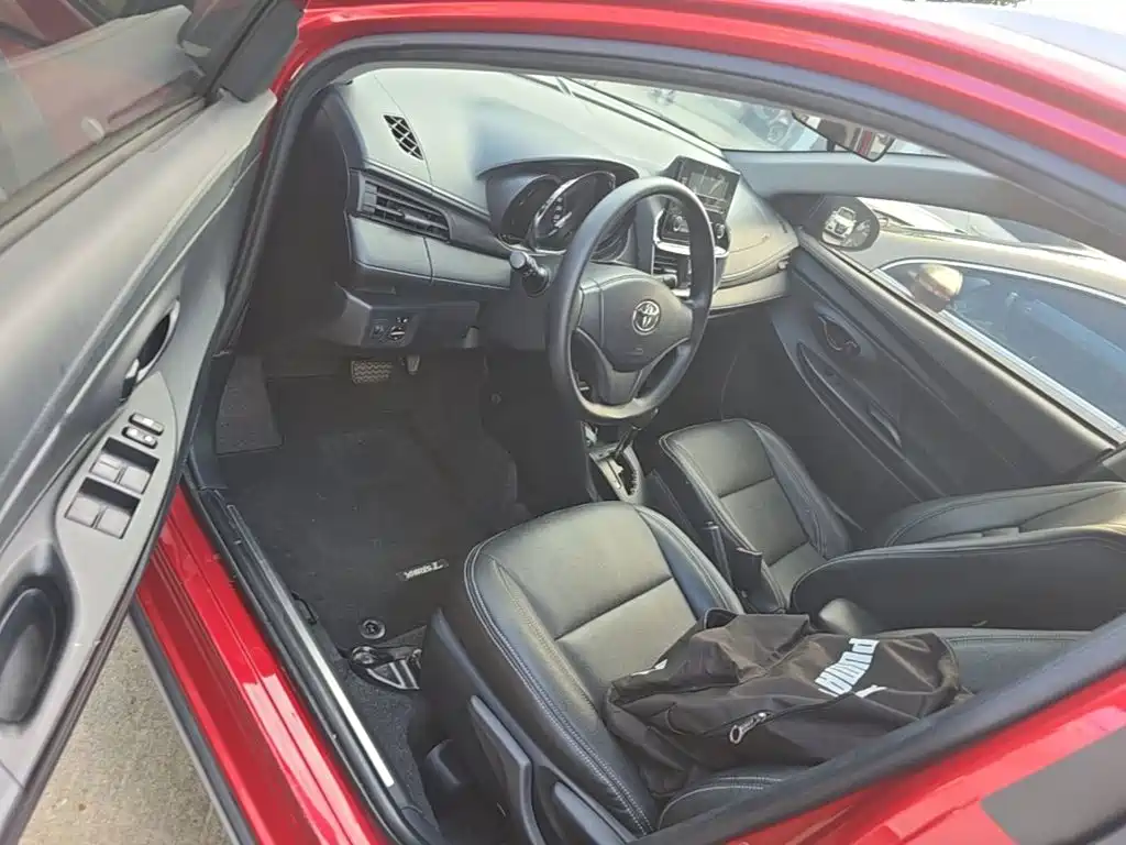Toyota Yaris L — миниатюра 16