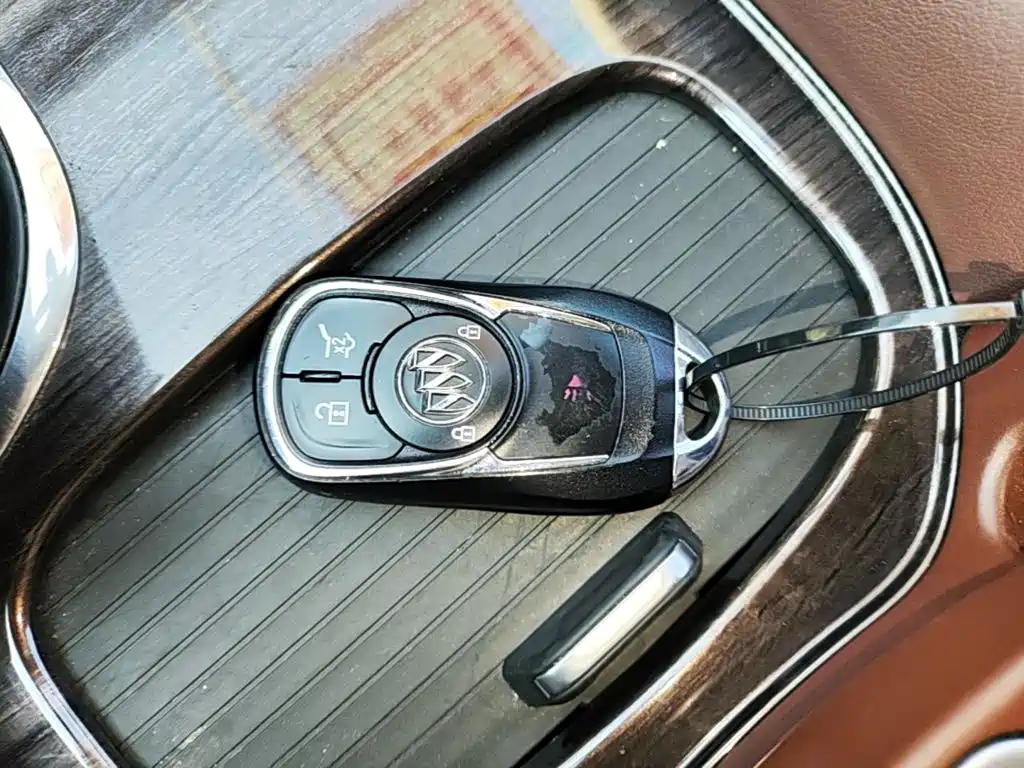 Buick Envision Plus — миниатюра 9