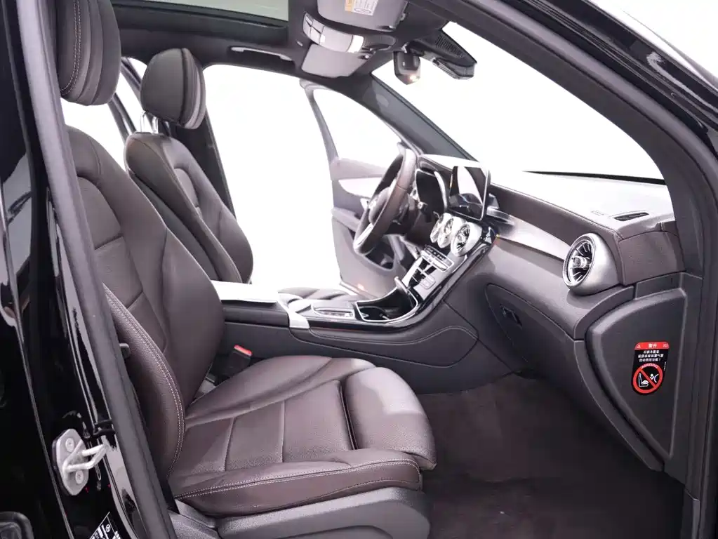 Mercedes-Benz GLC — миниатюра 16