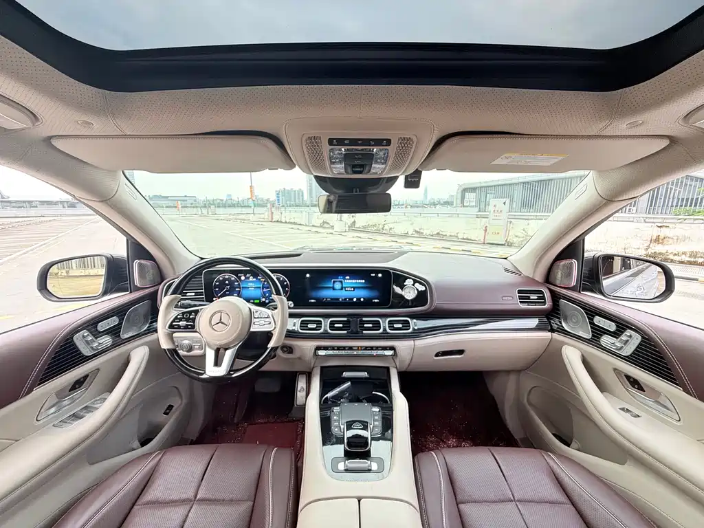 Mercedes-Benz GLS — миниатюра 8