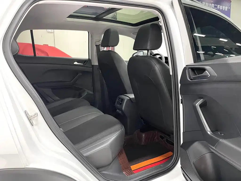 VOLKSWAGEN EXPLORING THE SHADOW