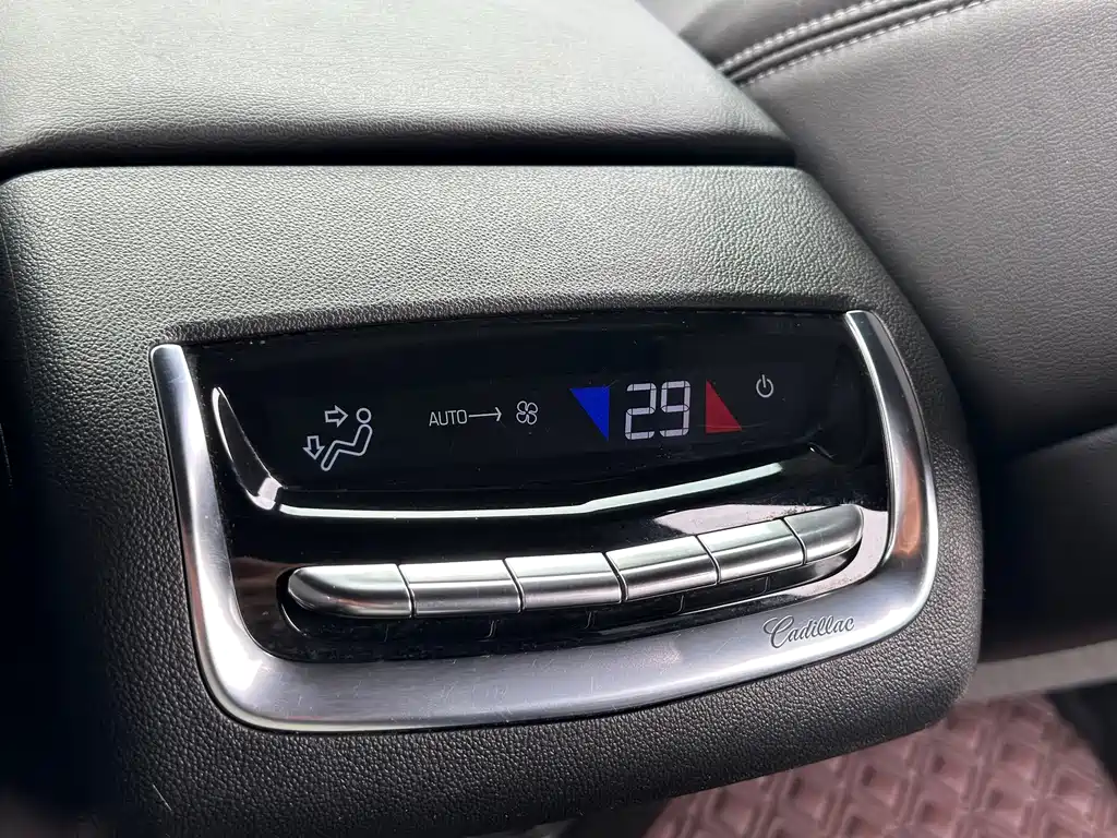 Cadillac XT6 — миниатюра 35