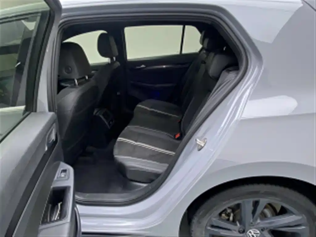 Volkswagen Golf — миниатюра 6