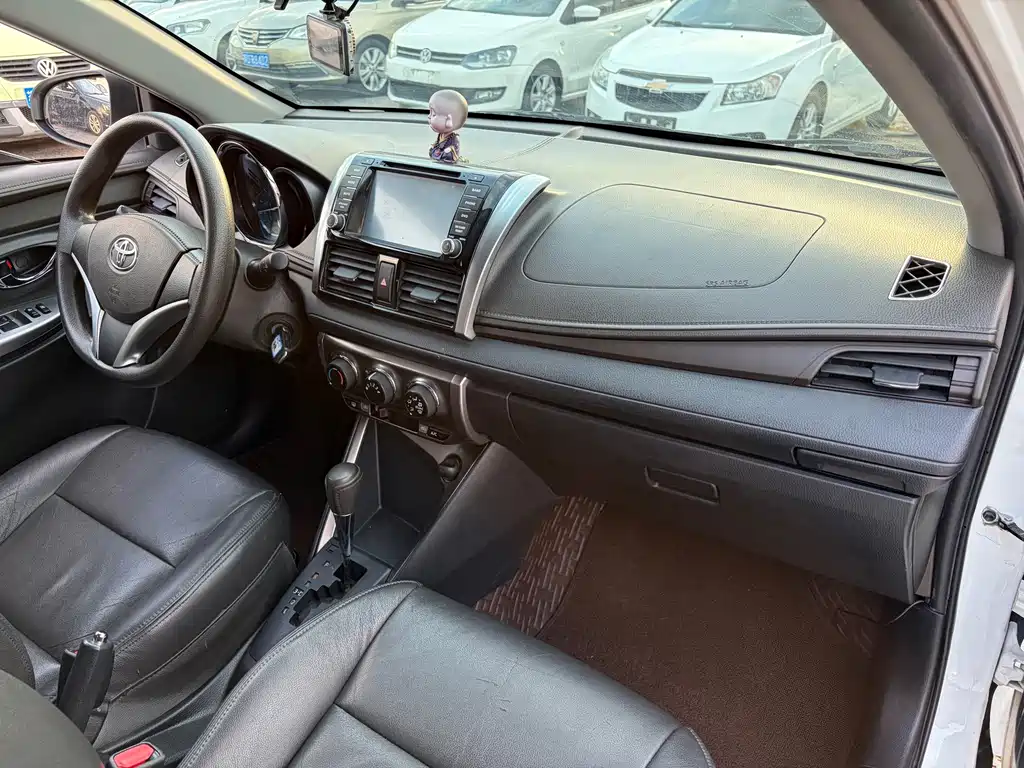 Toyota Yaris L — миниатюра 14
