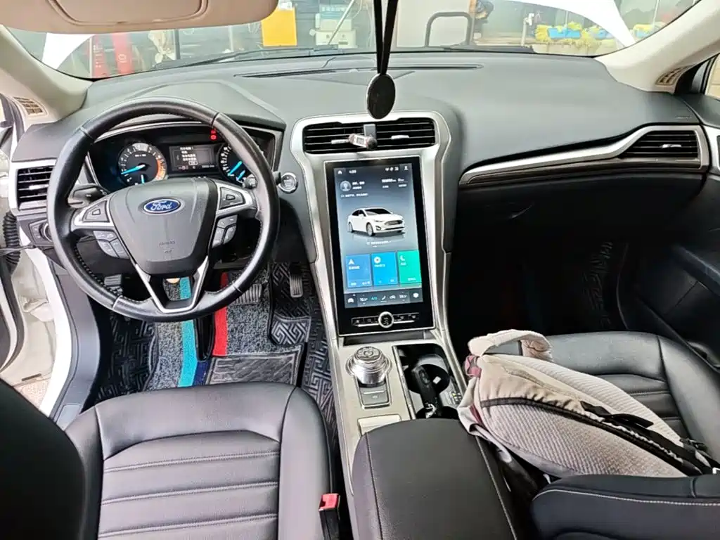 Ford Mondeo — миниатюра 10