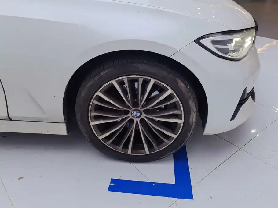 BMW 3 Series — миниатюра 6