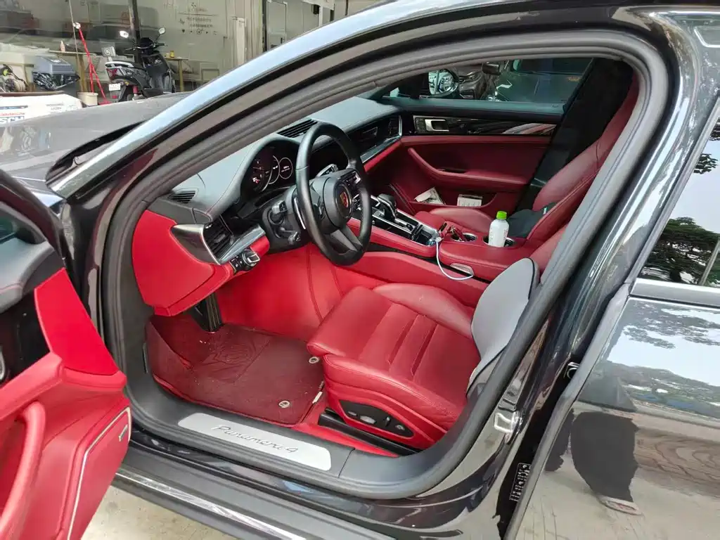 Porsche Panamera — миниатюра 2