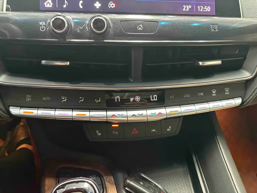 Cadillac CT5 — миниатюра 35