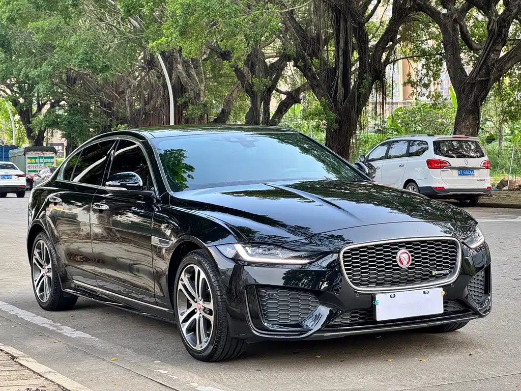 Jaguar XEL — миниатюра 3