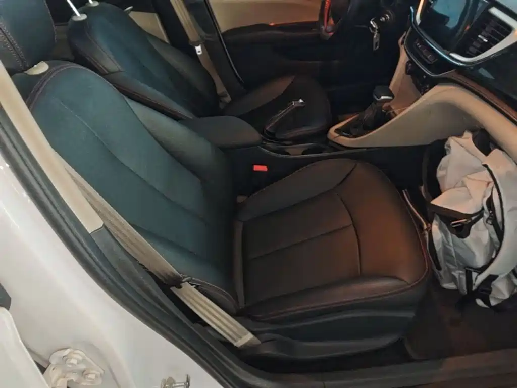 Buick Excelle — миниатюра 25