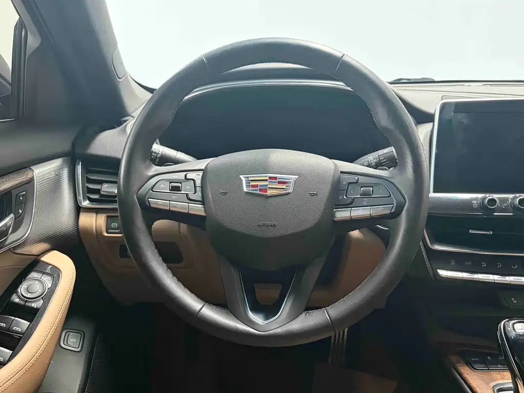 Cadillac CT5 — миниатюра 24