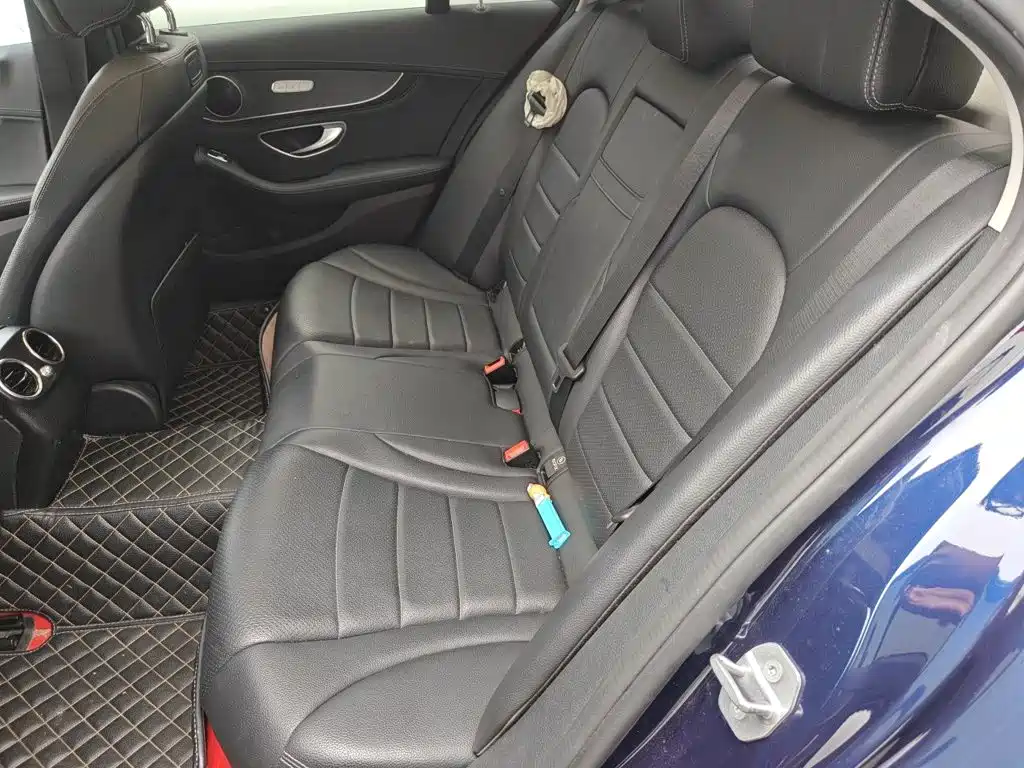 Mercedes-Benz C-Class — миниатюра 15
