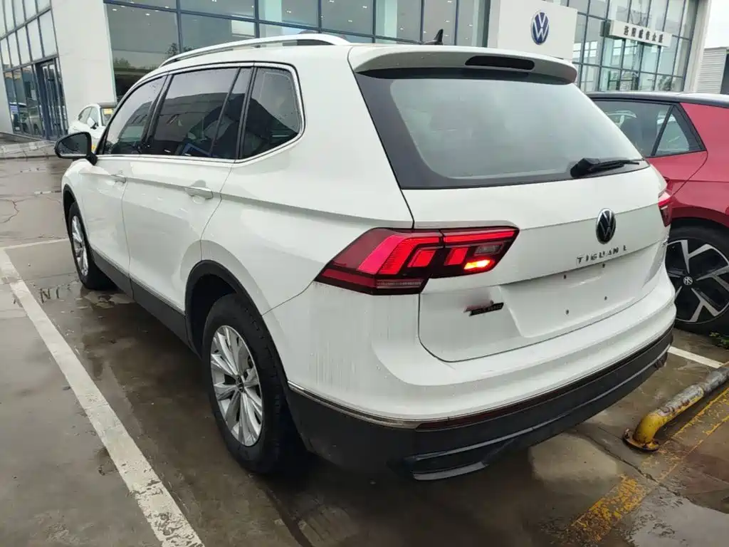 Volkswagen Tiguan L — миниатюра 5
