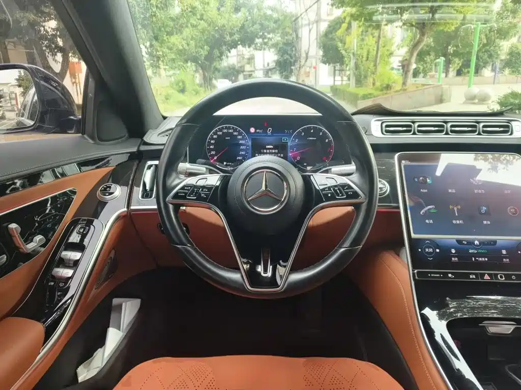 Mercedes-Benz S-Class — миниатюра 11