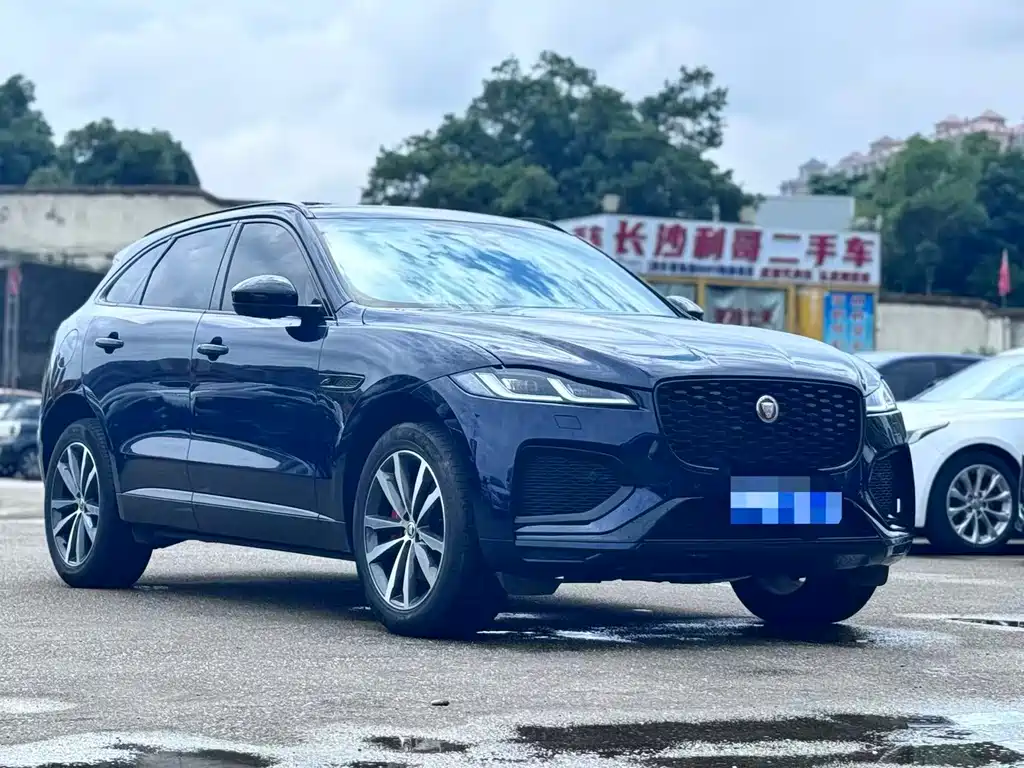 Jaguar F-Pace 2024 P250 R-Dynamic SE