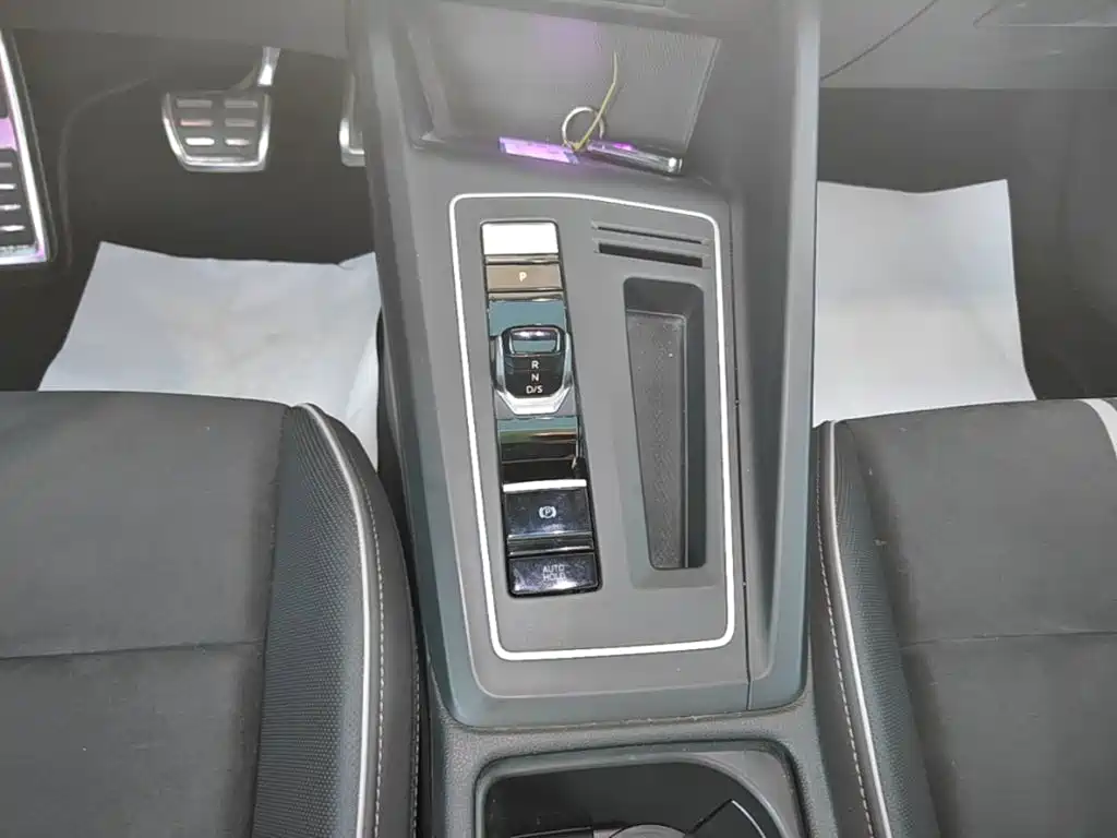 Volkswagen Golf — миниатюра 14