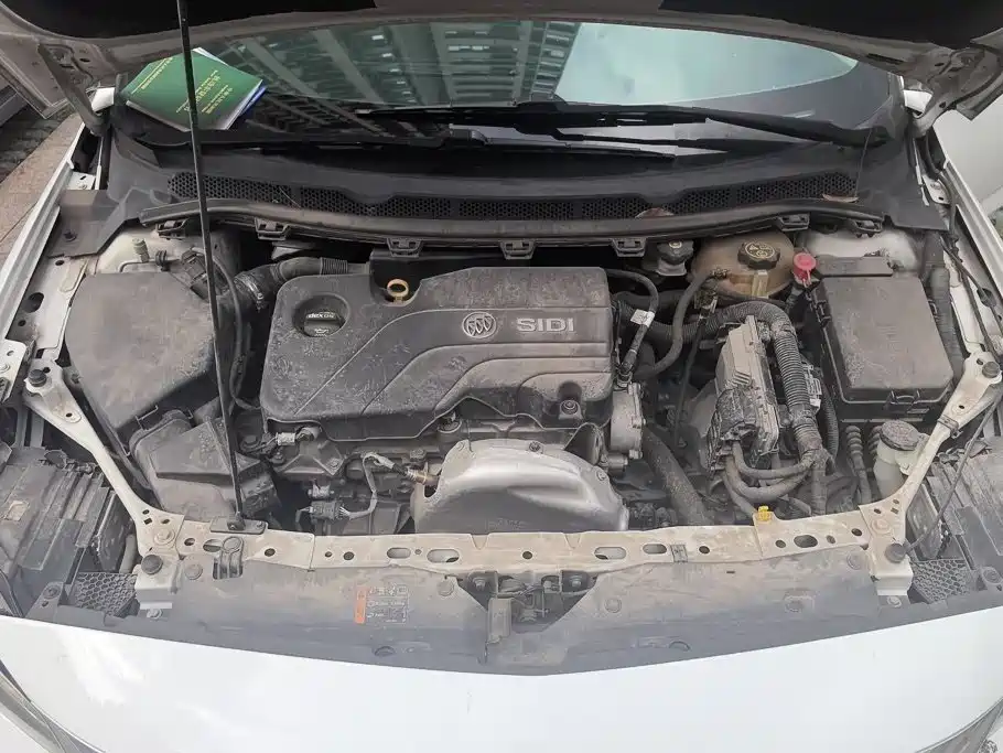 Buick Verano — миниатюра 10