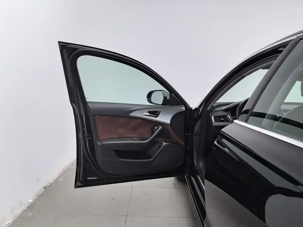 Audi A6L — миниатюра 8