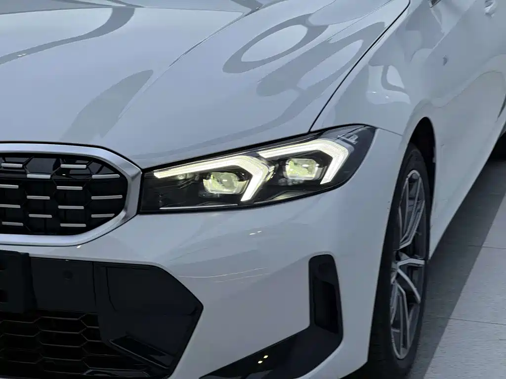 BMW 3 Series — миниатюра 5
