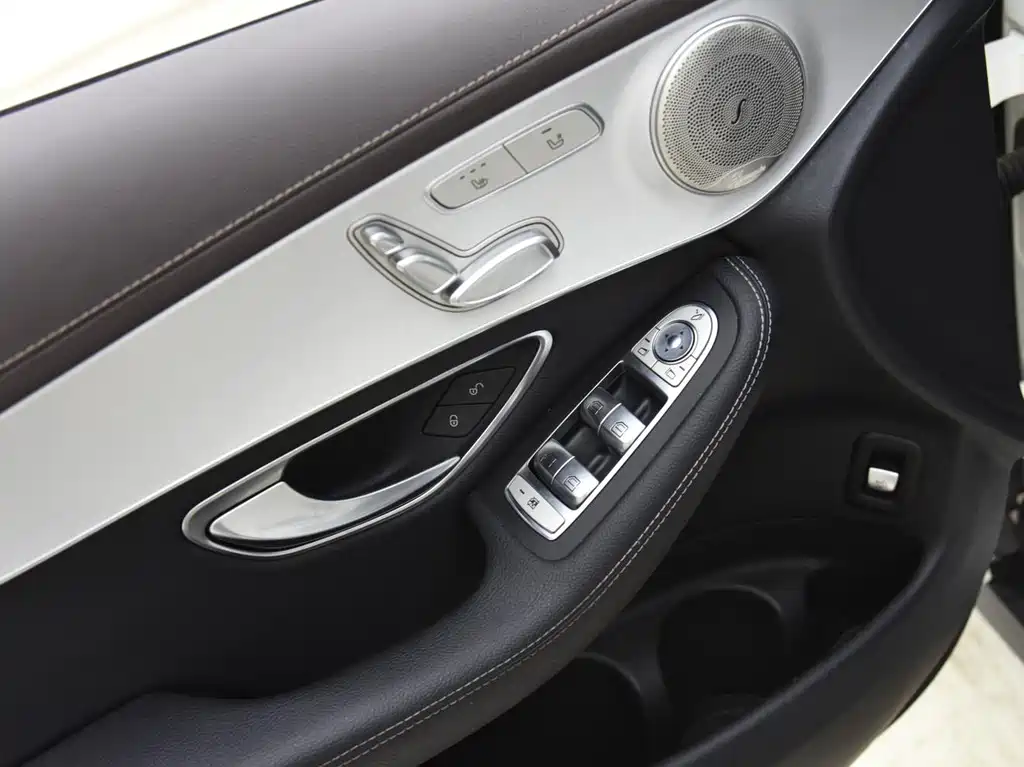 Mercedes-Benz GLC — миниатюра 11