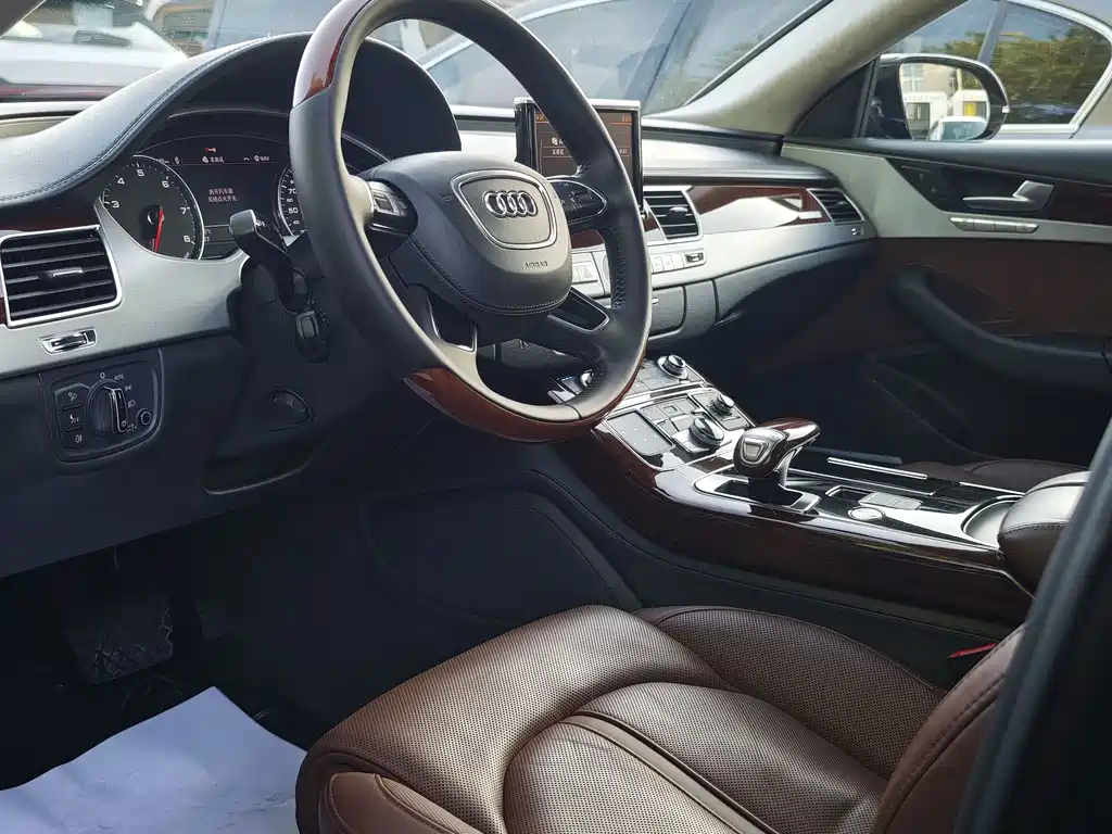 Audi A8 — миниатюра 18