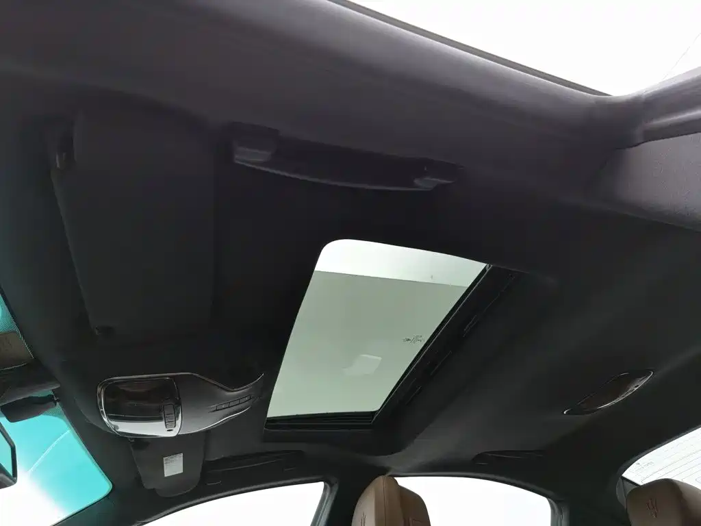Maserati Ghibli — миниатюра 14