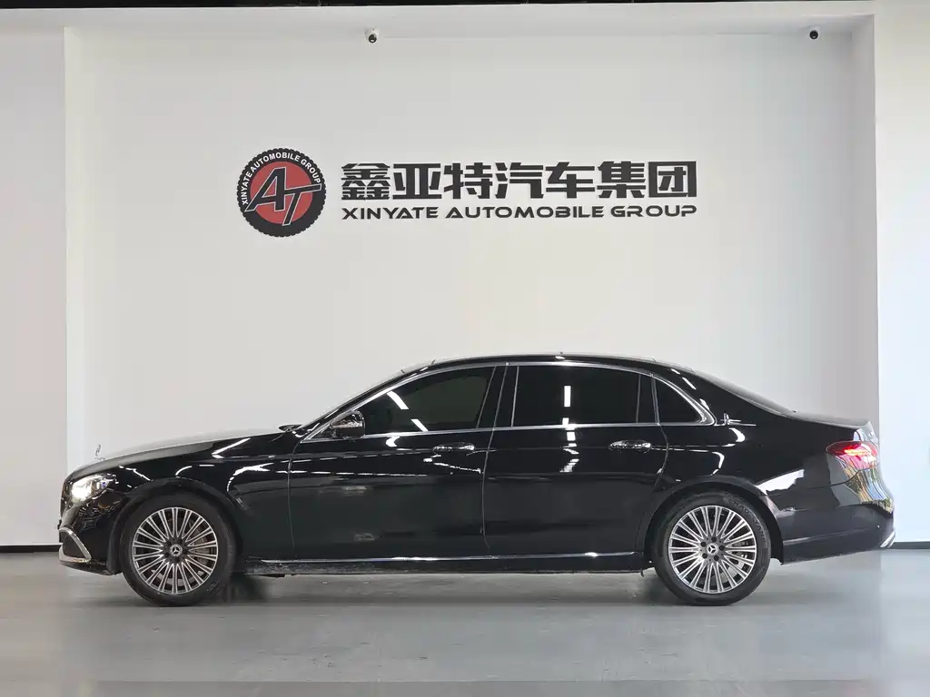 Mercedes-Benz E-Class — миниатюра 3