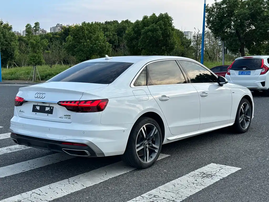 Audi A4L — миниатюра 6