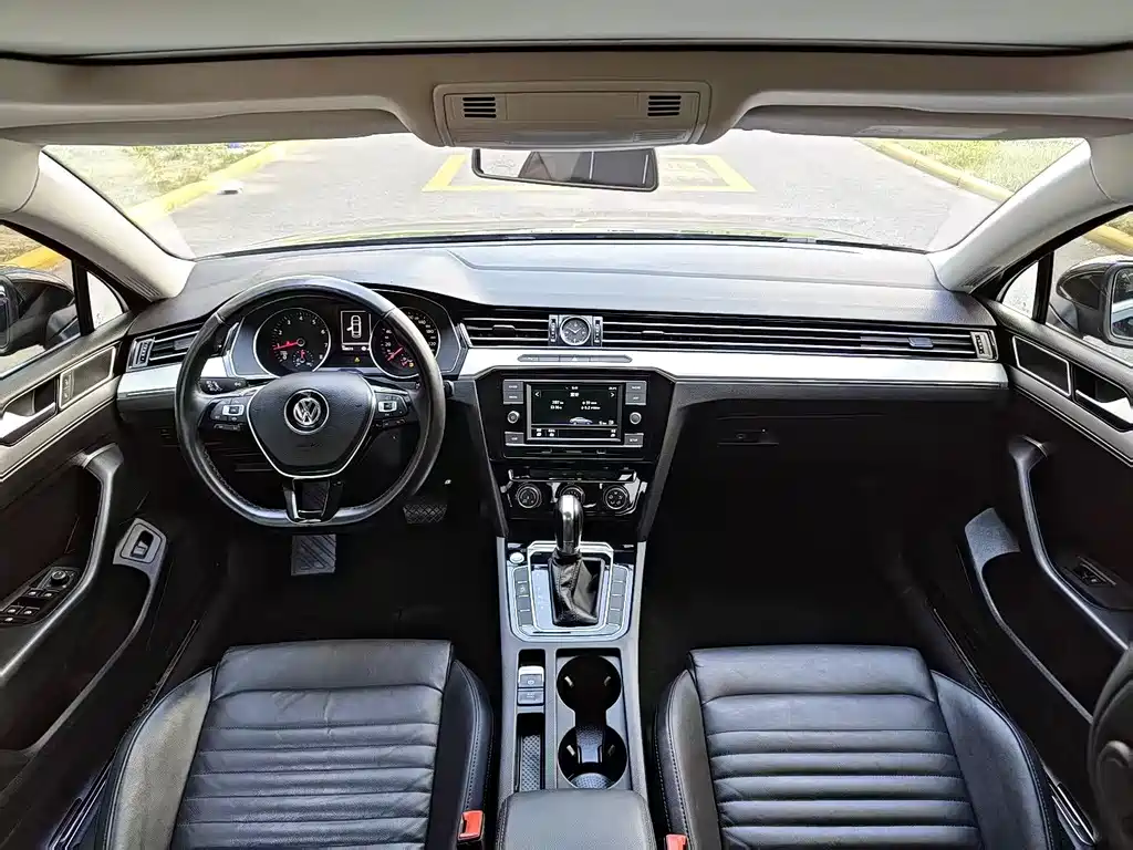 Volkswagen Magotan — миниатюра 5