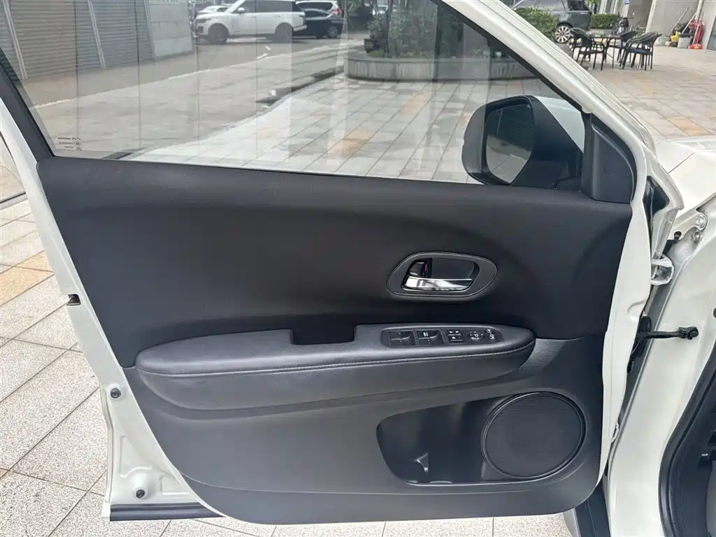 Honda Vezel 2020 220 TURBO CVT Elite