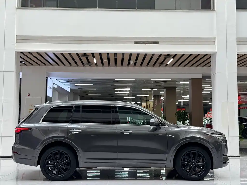 Li Auto Li ONE — миниатюра 4