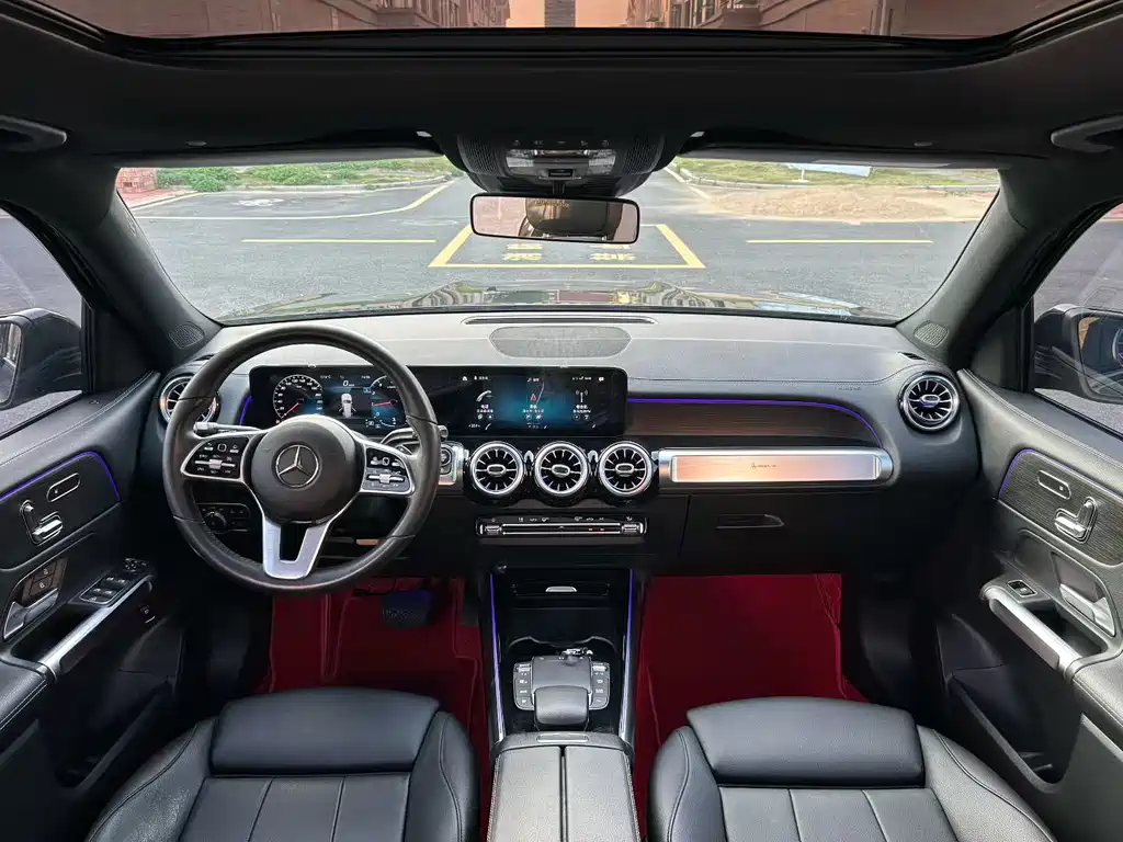 Mercedes-Benz GLB — миниатюра 9