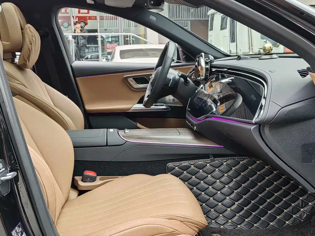 Mercedes-Benz E-Class E 2024 E 300 L Luxury