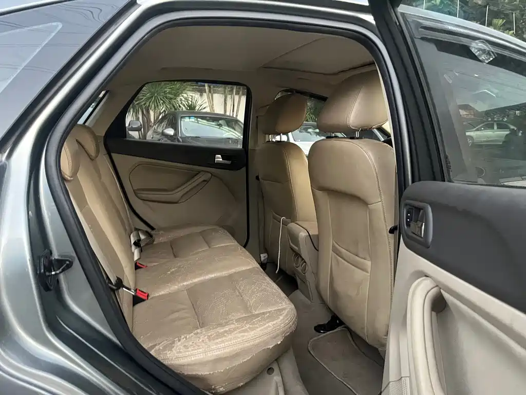 Ford Focus — миниатюра 13