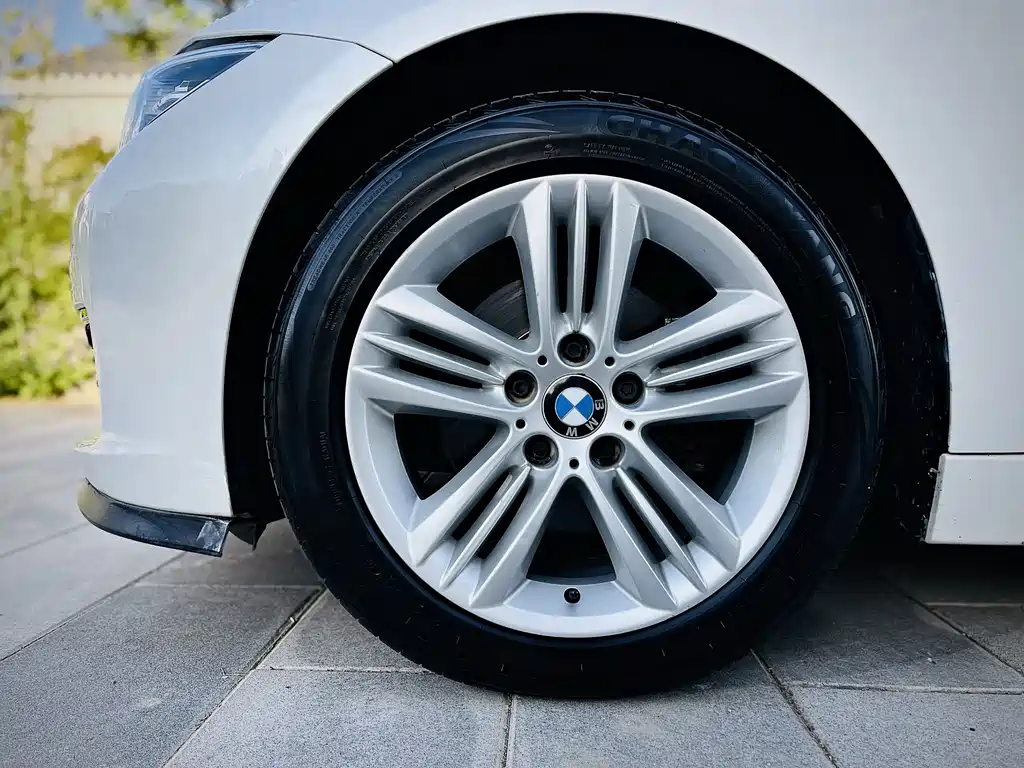 BMW 3 Series — миниатюра 19