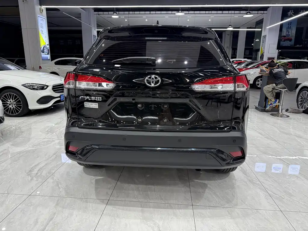 Toyota Frontlander — миниатюра 9