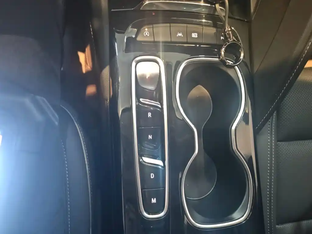 Buick Envision Plus — миниатюра 14