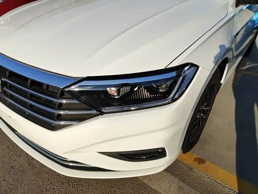 Volkswagen Sagitar — миниатюра 24