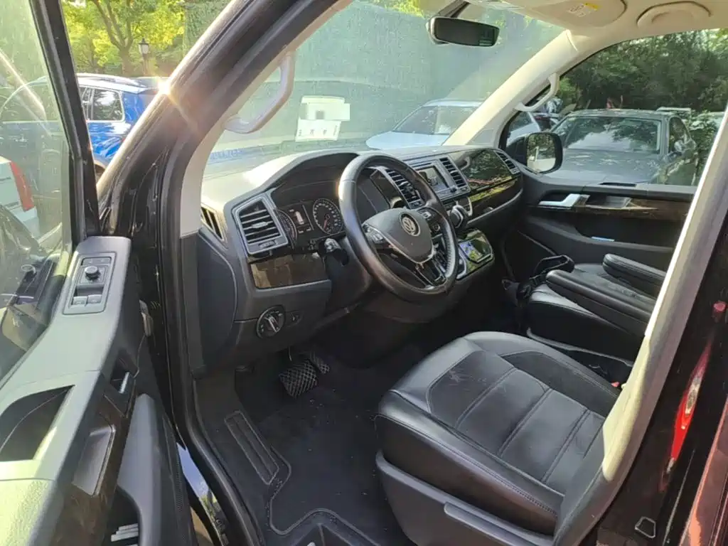 Volkswagen Multivan — миниатюра 16