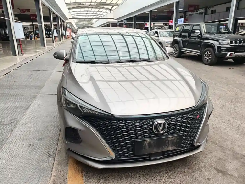 Changan Eado — миниатюра 3