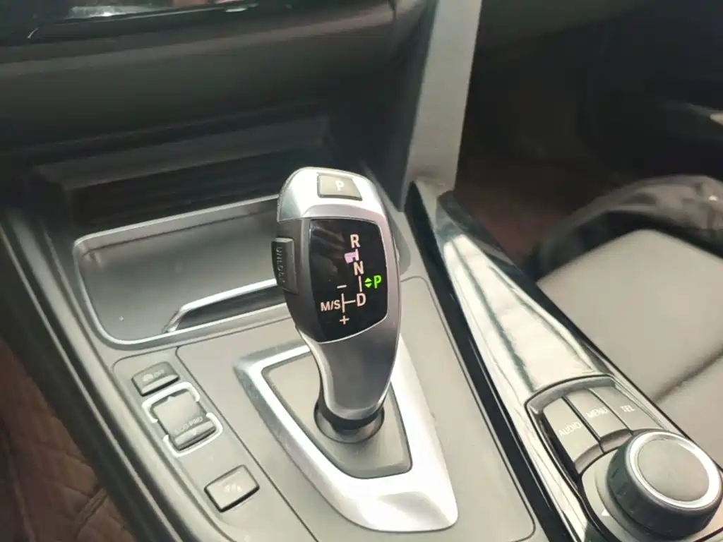 BMW 3 Series — миниатюра 14