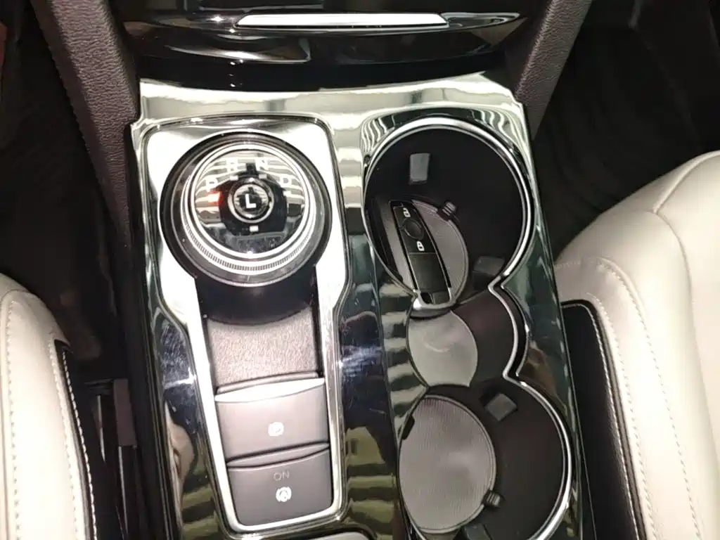 Ford Escape — миниатюра 14