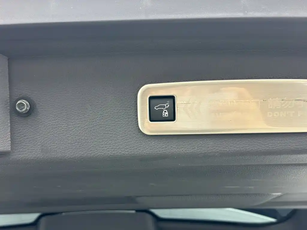 Toyota Sienna — миниатюра 29