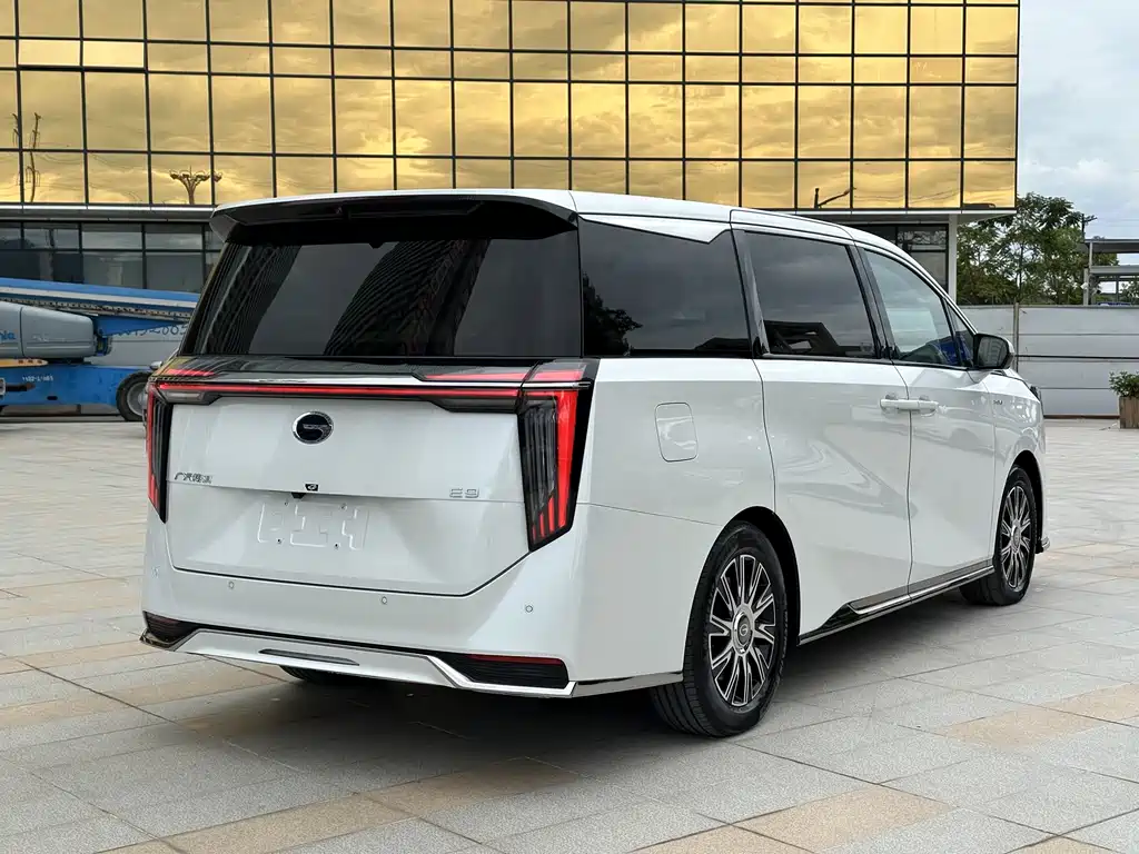 GAC TRUMPCHI E9