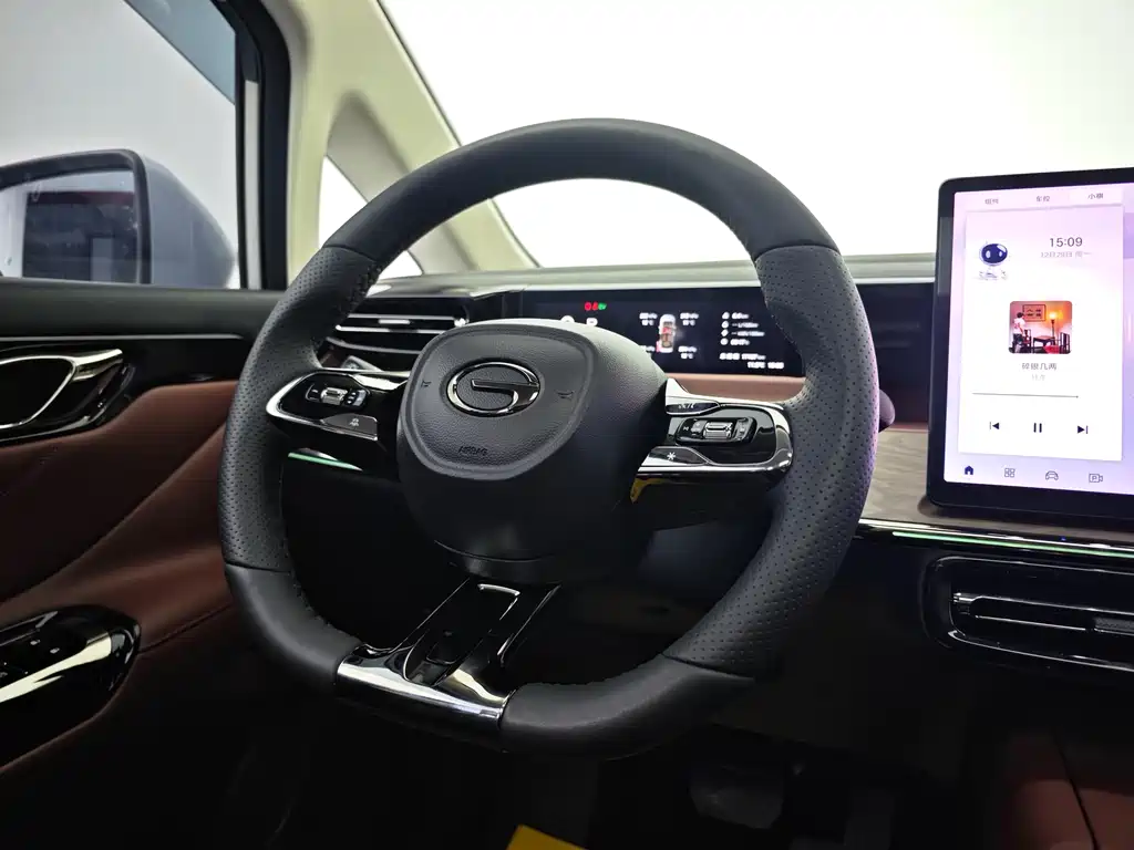 GAC TRUMPCHI E8 NEW ENERGY