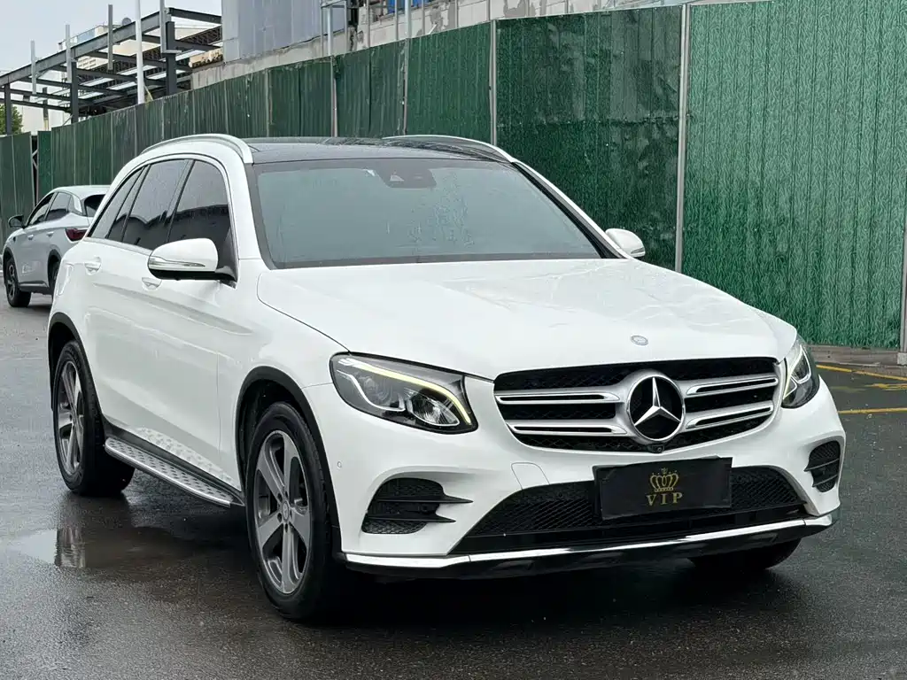 Mercedes-Benz GLC 2017 GLC 260 4MATIC Luxury
